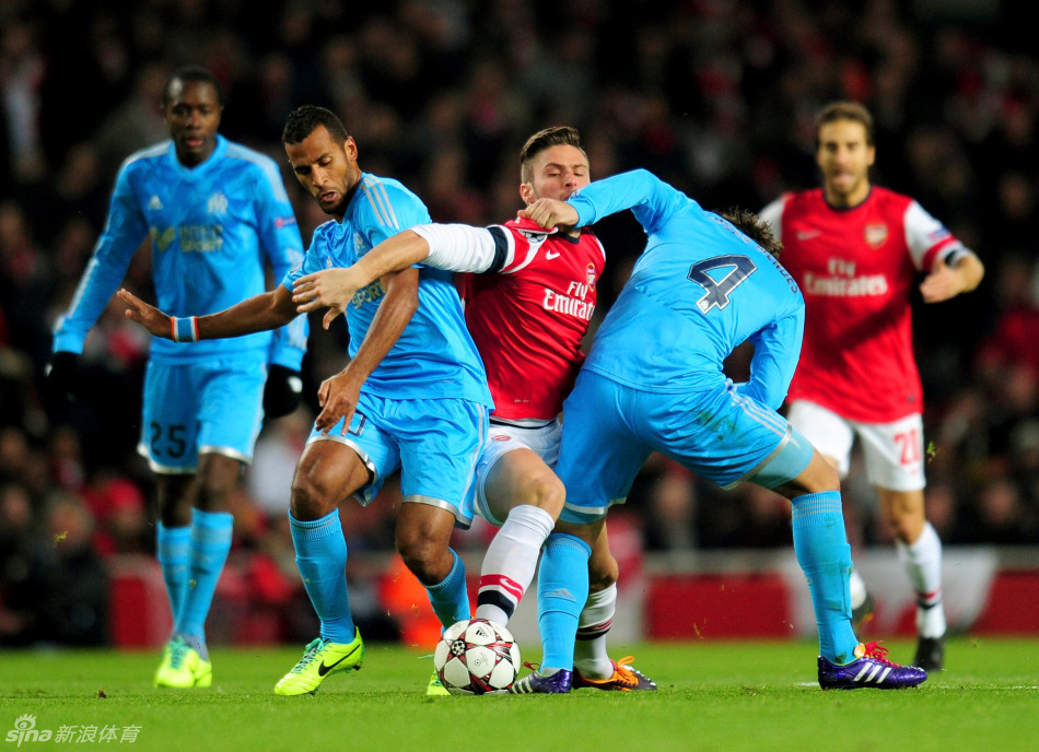 上海海港大胜卫冕武磊