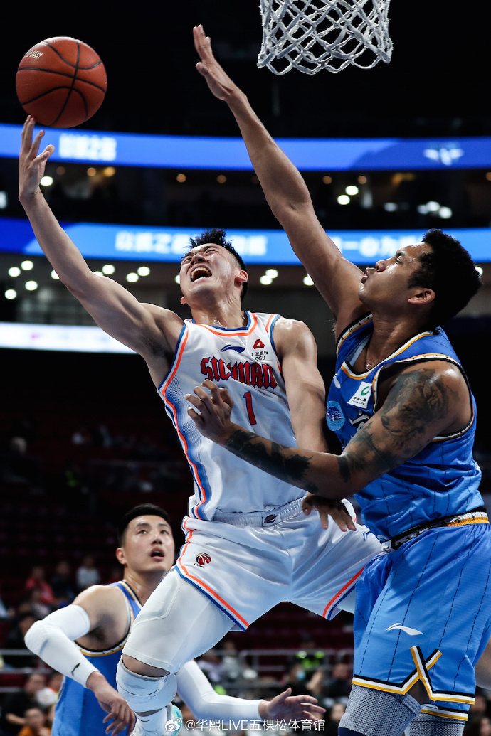 国足07惨败日本回放